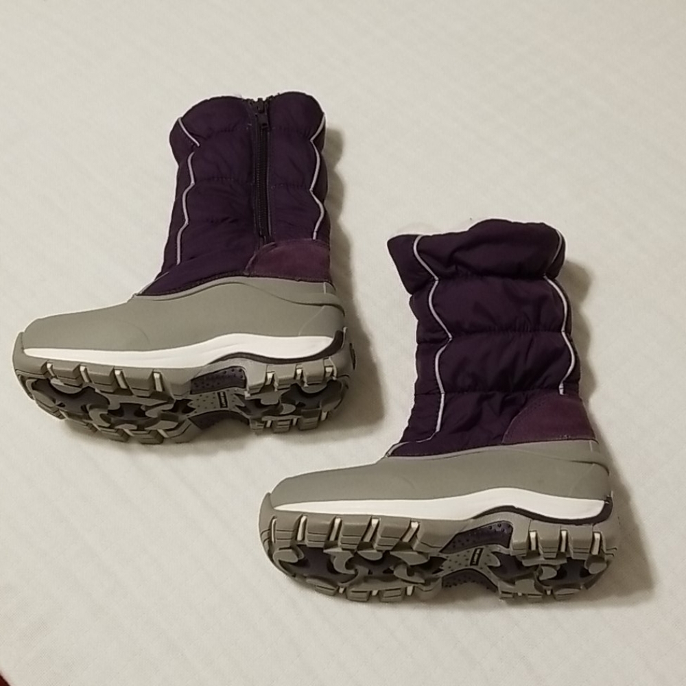 Snow shoes by land ends